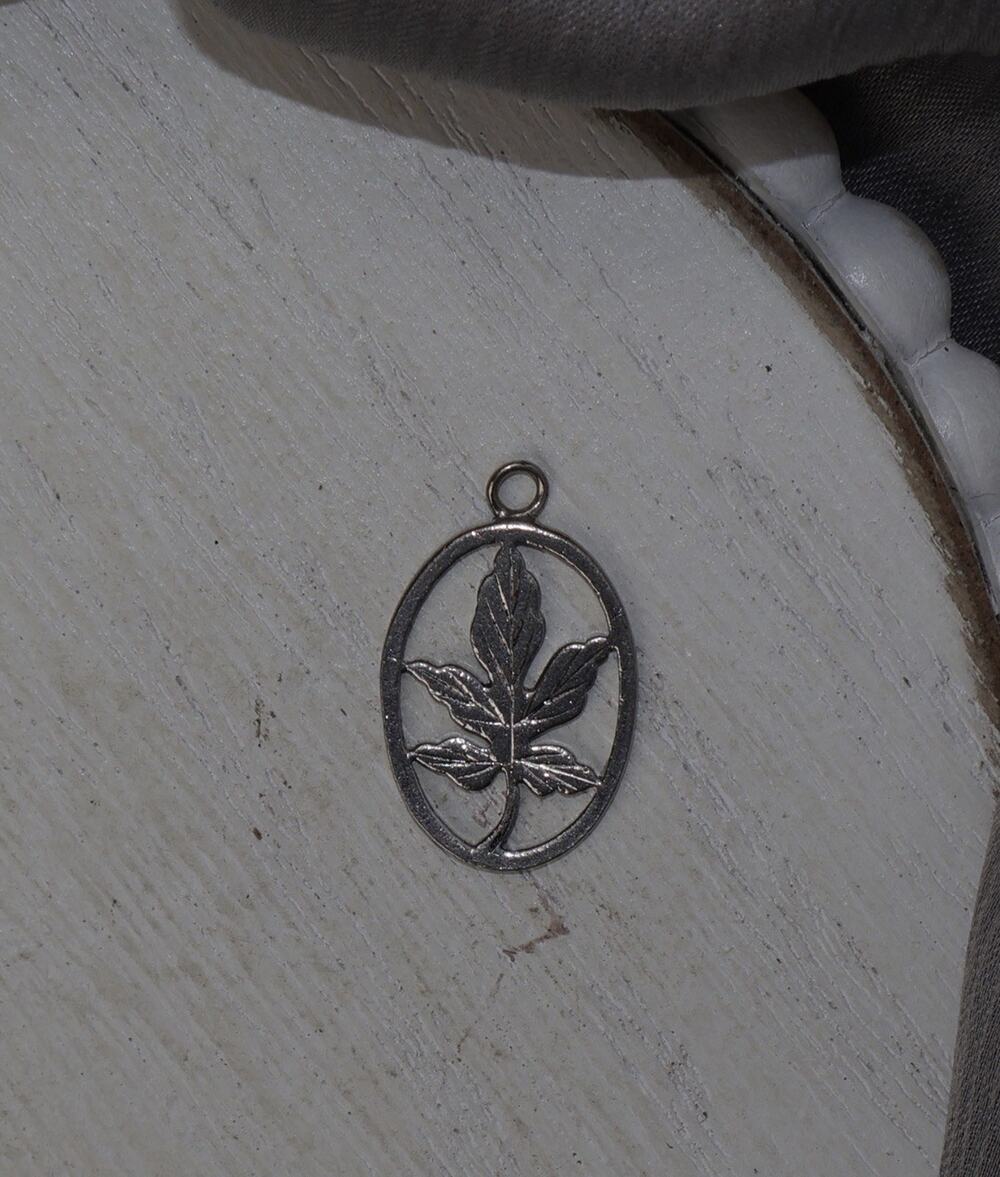 Vintage SK Sterling Silver Leaf Charm 1.1G / 0.8in